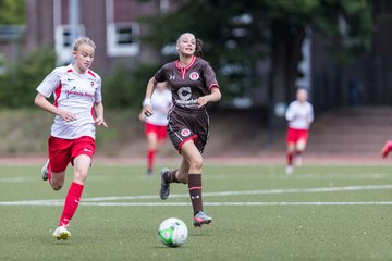 Bild 252 - wBJ Walddoerfer - St. Pauli : Ergebnis: 6:0